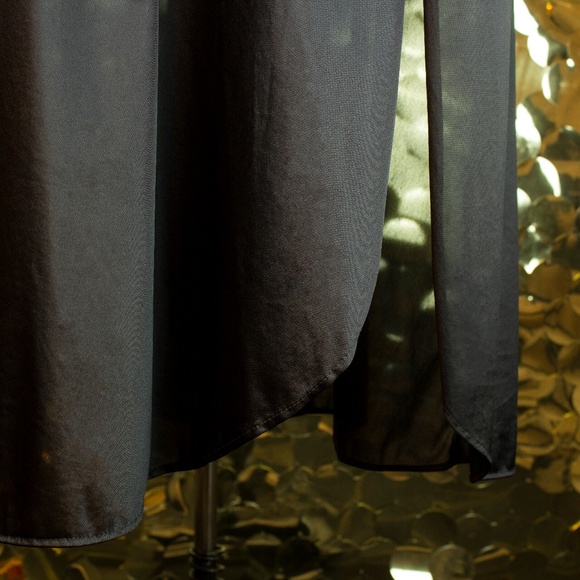 Metallic Lace Colesce Collection Black + Gold Slip - Picture 7 of 8